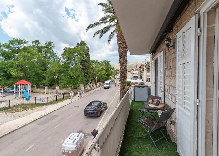 Bella Vista Kth Трогир